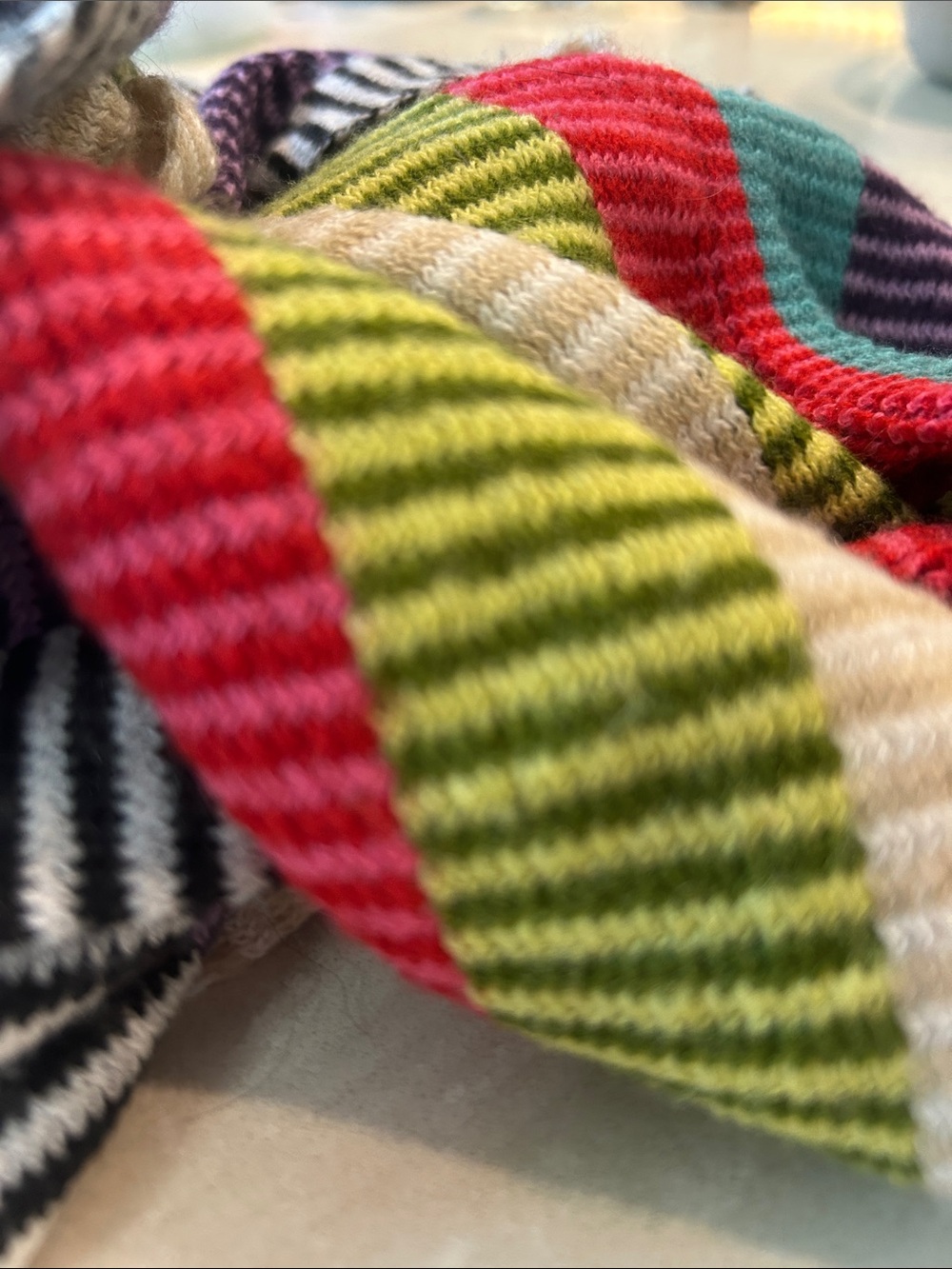 Multi-color fun quirky infinity winter scarf - Picture 4 of 6